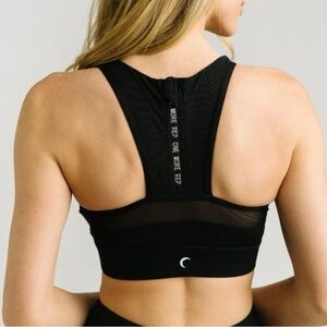 Zyia Black Mesh All Star Back Zip "One More Rep" Sports Bra Size Medium